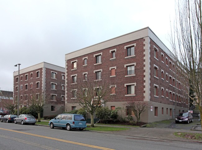 Florence Apartments in Tacoma, WA - Foto de edificio - Building Photo