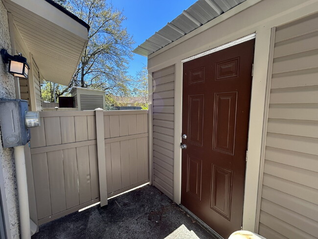 901 Olmstead Dr in Ft Stewart, GA - Building Photo - Building Photo
