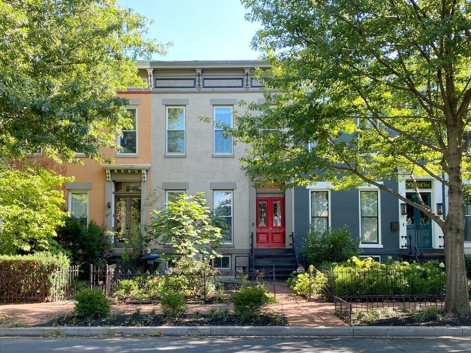 928 P St NW in Washington, DC - Building Photo