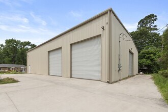 1903 Pinewoods Way in Spring, TX - Building Photo - Building Photo