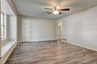 208 W Shadywood Dr in Midwest City, OK - Building Photo - Building Photo