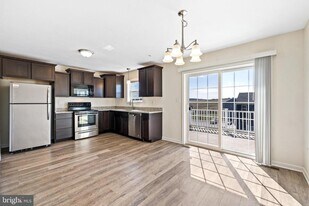 187 Stallion Ln in Hanover, PA - Building Photo