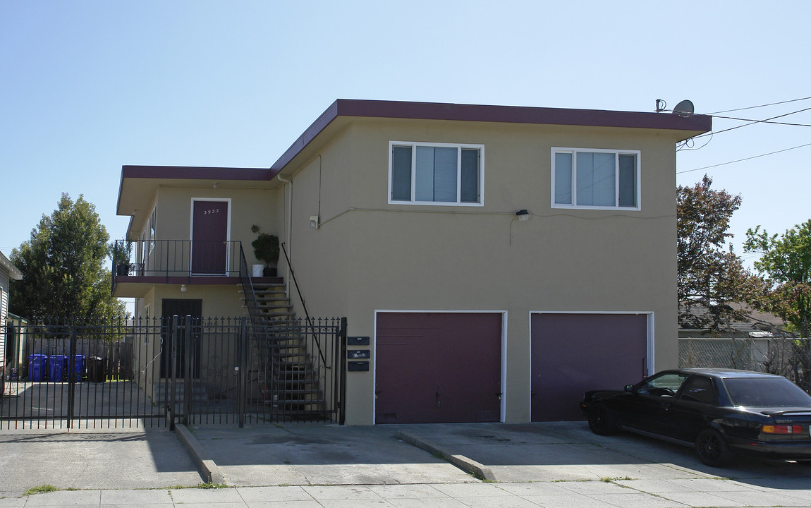 3920-3924 Ohio Ave in Richmond, CA - Building Photo