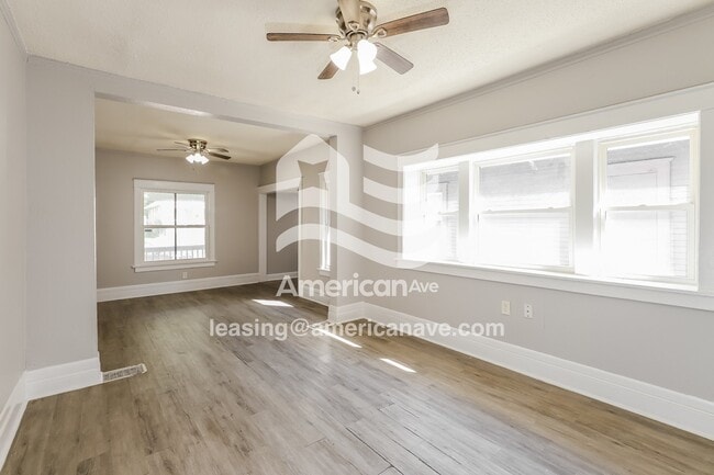 3211 E 30 Terrace in Kansas City, MO - Foto de edificio - Building Photo