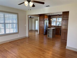 401 S Lester St in La Grange, TX - Building Photo - Building Photo