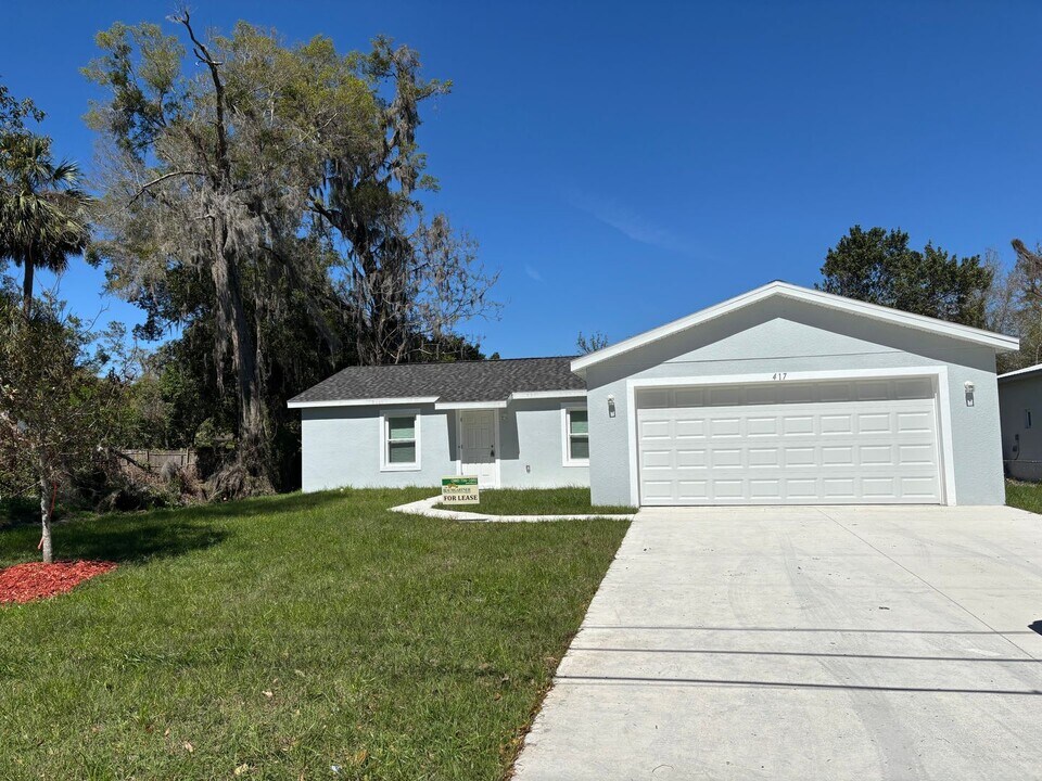 417 W Voorhis Ave in DeLand, FL - Building Photo