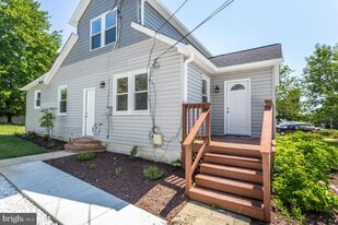 1227 Tyler Ave in Annapolis, MD - Building Photo