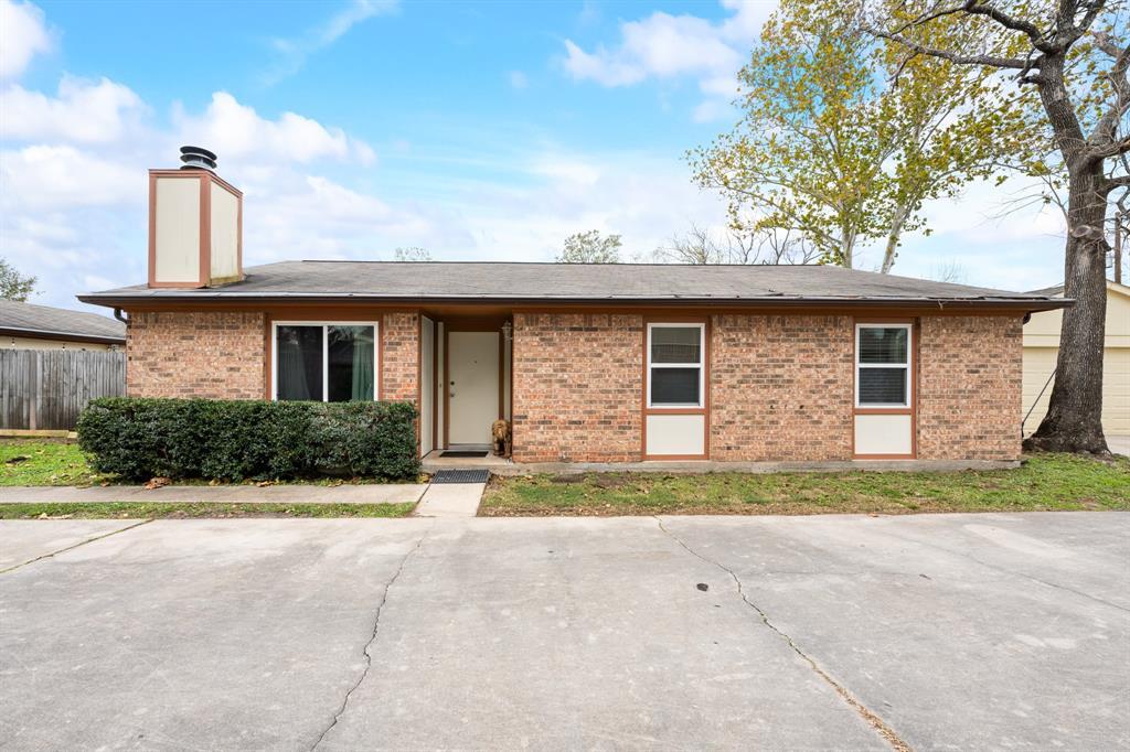 9028 Kerrwood Ln in Houston, TX - Building Photo