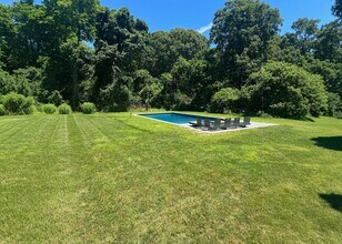 212 Meadows W in Bridgehampton, NY - Building Photo - Building Photo