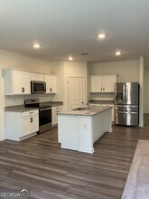 305 Pond Ct in Hoschton, GA - Building Photo - Building Photo