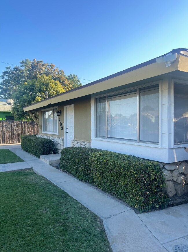 809 Baldwin Rd Rentals in Bakersfield, CA