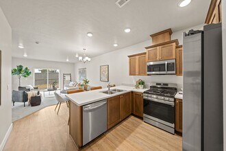 21181 SE Golden Market Ln in Bend, OR - Building Photo - Building Photo