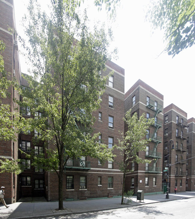 295 Convent Avenue in New York, NY - Foto de edificio - Building Photo