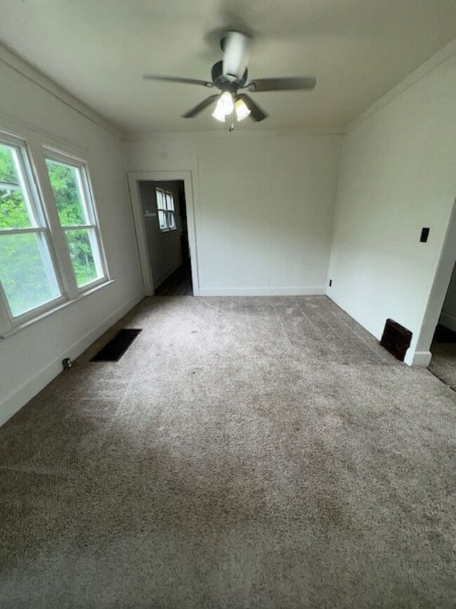 1502 E Indiana St in Evansville, IN - Building Photo - Building Photo