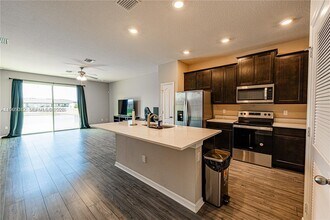 5204 Jovial Ct in Fort Pierce, FL - Building Photo - Building Photo