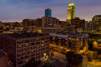 Skinner Macaroni Lofts in Omaha, NE - Foto de edificio - Building Photo