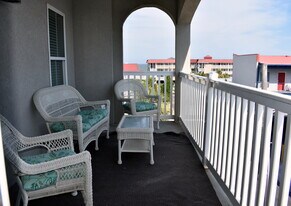 26 Atlantic Ave, Unit 306 in Tybee Island, GA - Building Photo