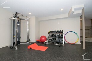 15 Greylock Rd in Boston, MA - Building Photo