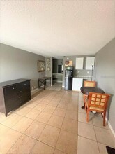 7900 S Orange Blossom Trail in Orlando, FL - Building Photo - Building Photo