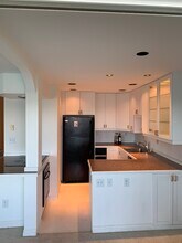 1800 43rd Ave E, Unit 308 in Seattle, WA - Building Photo - Building Photo