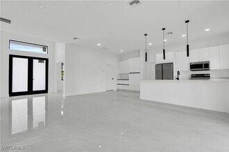 2700 42nd St W in Lehigh Acres, FL - Building Photo - Building Photo