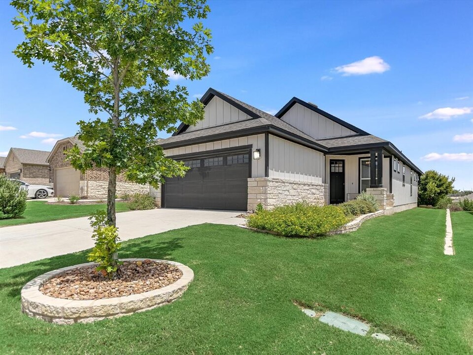 612 Benton Ln in Georgetown, TX - Building Photo
