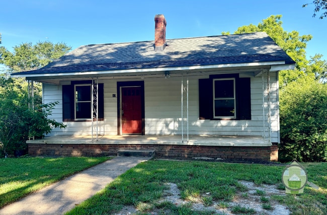 property at 17 Circle St