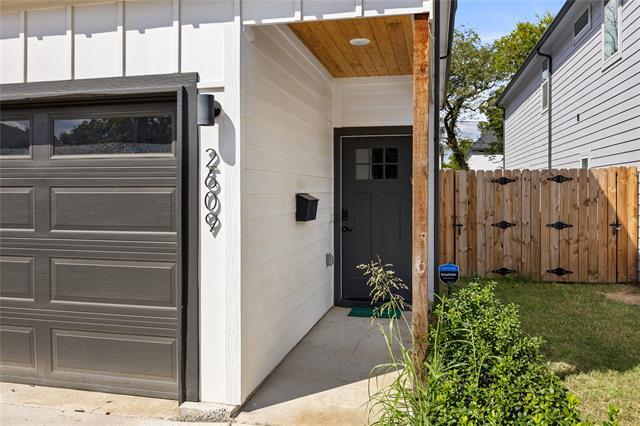 2609 Warren Ave in Dallas, TX - Building Photo - Building Photo