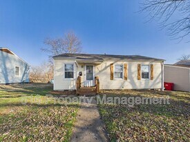 721 N Rogers St in Independence, MO - Building Photo