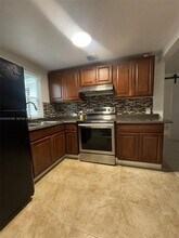 719 Glenn Pkwy in Hollywood, FL - Building Photo - Building Photo