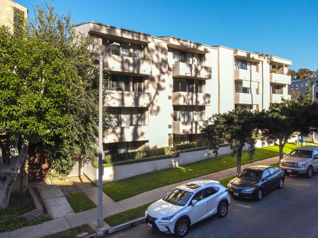 Barry Apartments in Los Angeles, CA - Building Photo - Building Photo