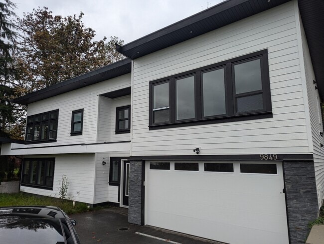 property at 9849-9286 286 St