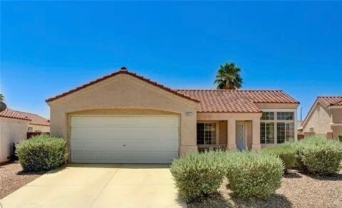 5917 Briar Rose Ln in Las Vegas, NV - Building Photo