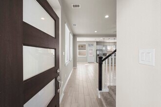 308 N Spotted Fern Dr in Montgomery, TX - Building Photo - Building Photo