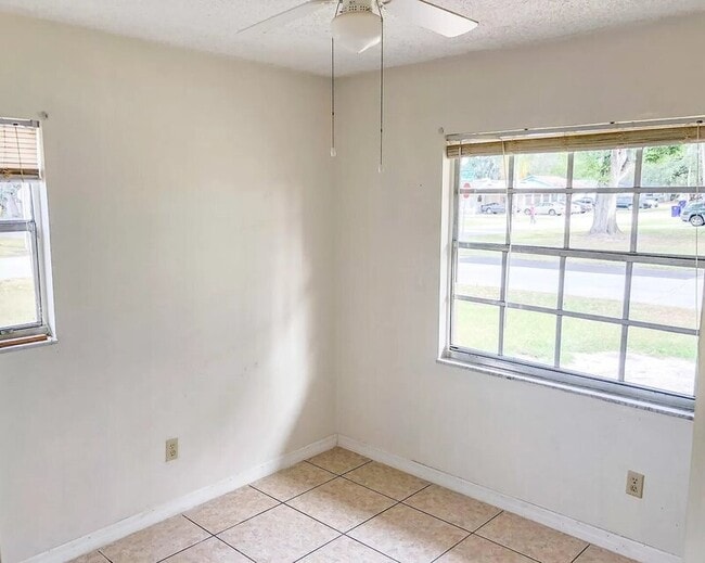 2400 8th St in St. Cloud, FL - Building Photo - Building Photo