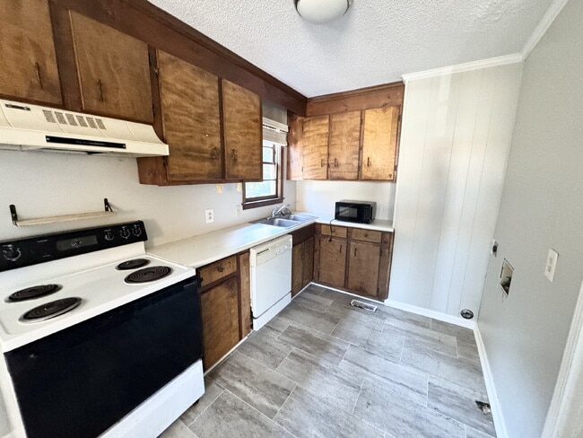 200 Holliday Ln in Pendleton, SC - Building Photo - Building Photo