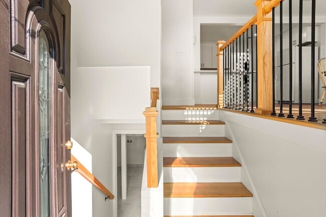 312 Paragon Mills Rd, Unit 7 in Nashville, TN - Foto de edificio - Building Photo