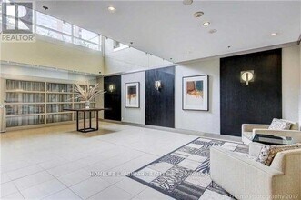 55 S Town Centre Blvd in Markham, ON - Building Photo - Building Photo