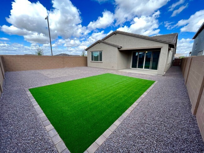 9124 W Glenrosa Ave in Phoenix, AZ - Building Photo - Building Photo