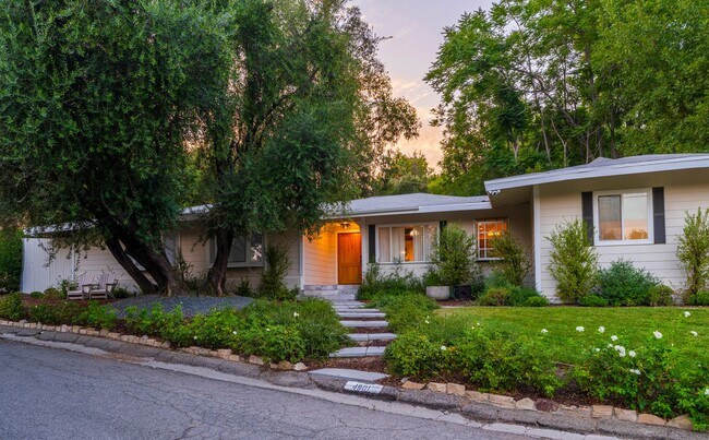4901 Palo Dr in Los Angeles, CA - Building Photo - Building Photo
