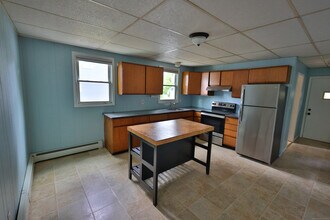 117 Everett St in Stratford, CT - Foto de edificio - Building Photo