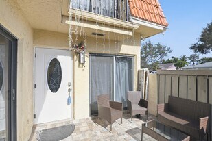 4260 NW 114th Terrace in Coral Springs, FL - Building Photo