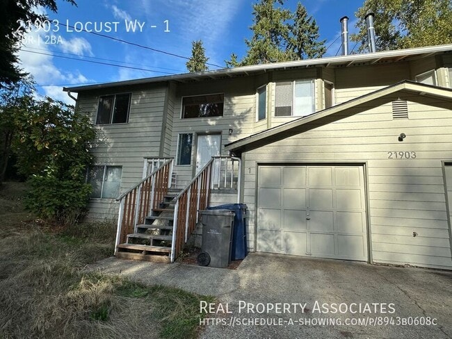21903 Locust Wy