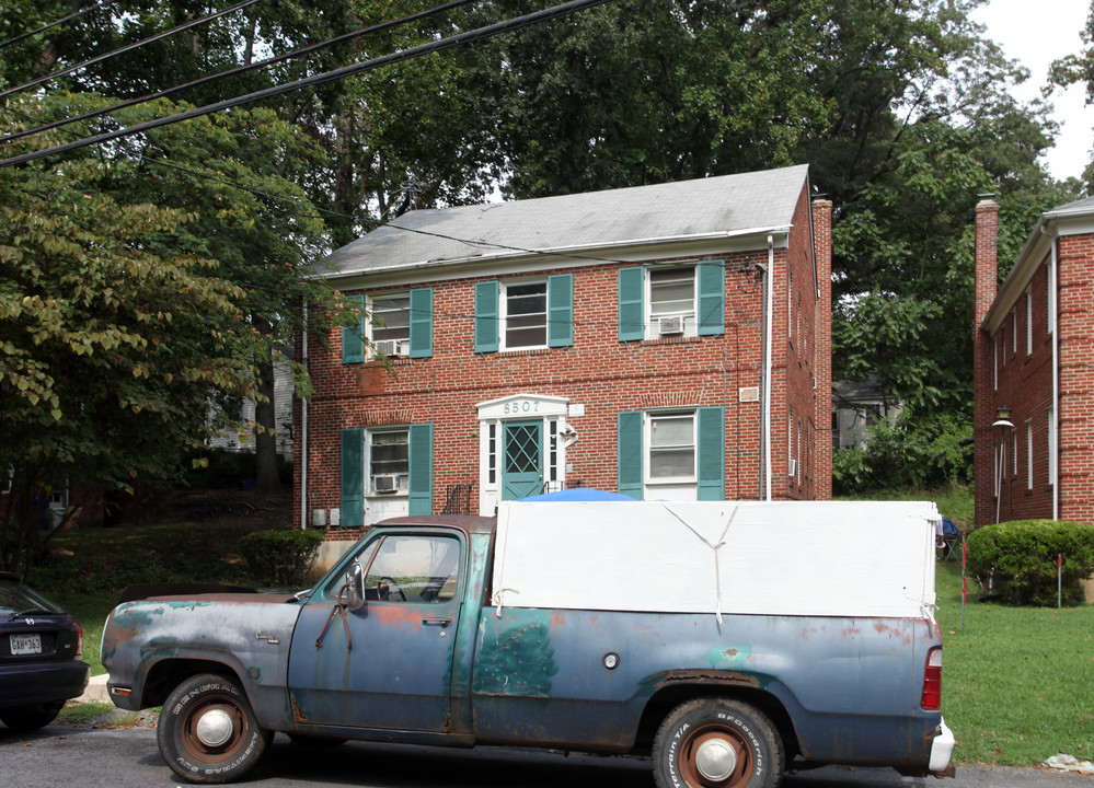 8507 Greenwood Ave in Takoma Park, MD - Building Photo