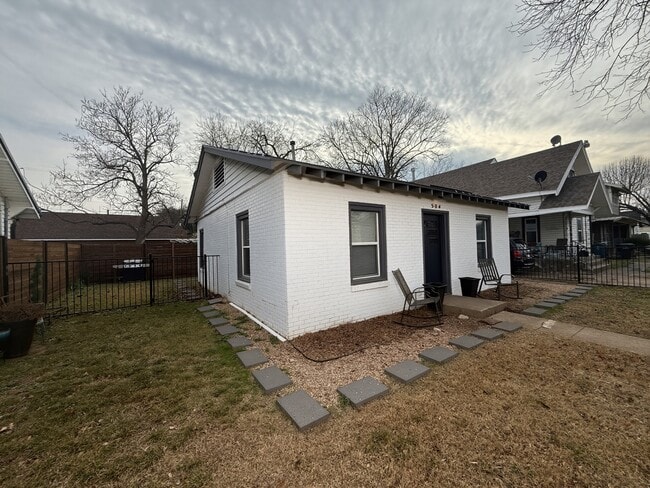 504 W Gandy St in Denison, TX - Building Photo - Building Photo