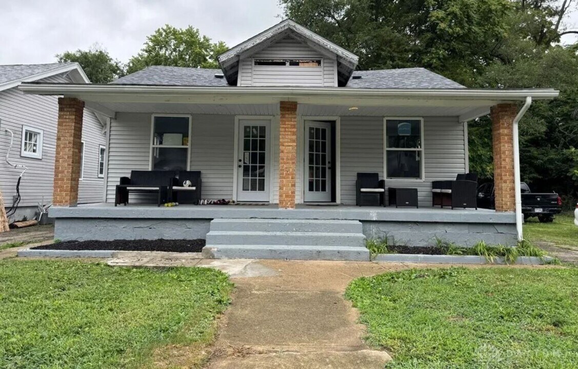 736-738 Osmond Ave in Dayton, OH - Building Photo