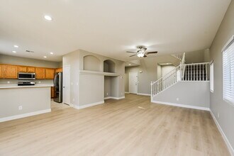 10416 Raining Sky St in Las Vegas, NV - Building Photo - Building Photo