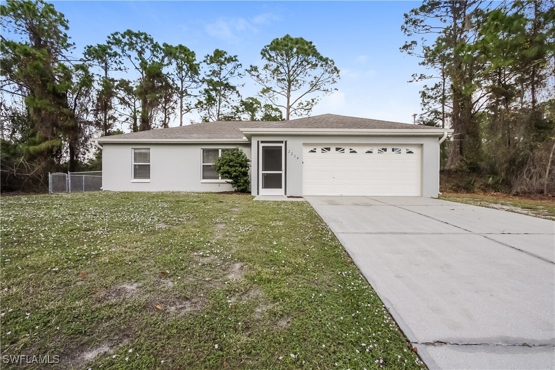 2234 Manheim Ave in North Port, FL - Building Photo