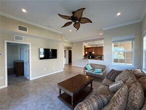 18230 Creekside Preserve Loop in Ft. Myers, FL - Foto de edificio - Building Photo