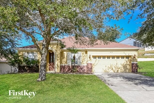 813 N Jacks Lake Rd in Clermont, FL - Building Photo